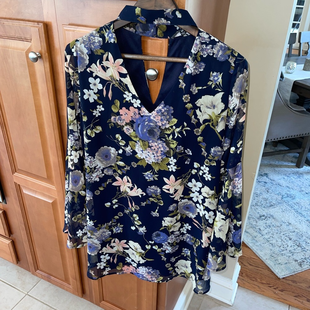 Never worn lulus floral dress